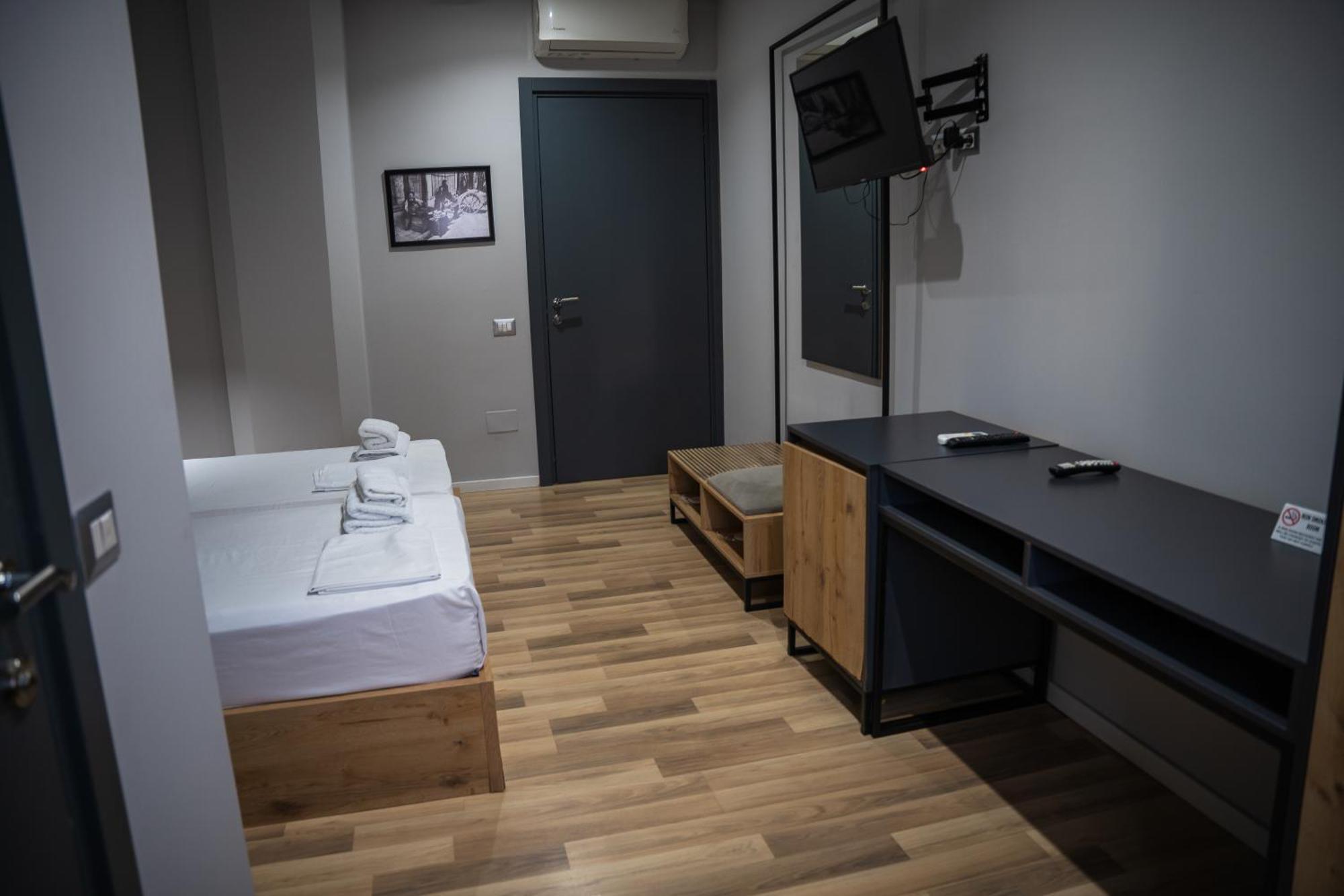 Center Boutique Hotel Tirana Exterior photo